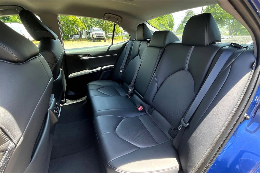 Used 2023 Toyota Camry XLE w/ Cold Weather Package image 21