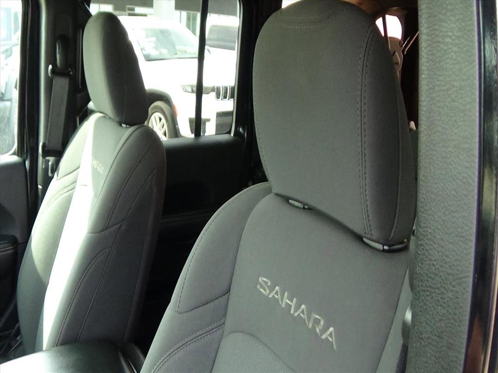 Used 2021 Jeep Wrangler Unlimited Sahara image 16