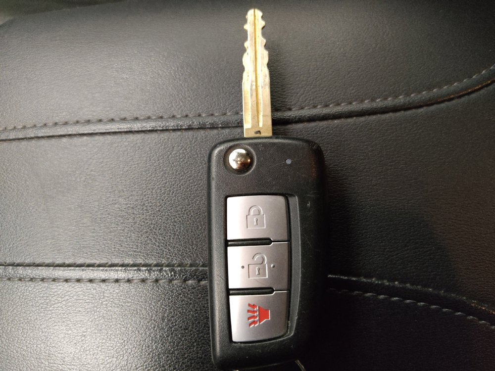 Used 2019 Nissan Rogue S image 32