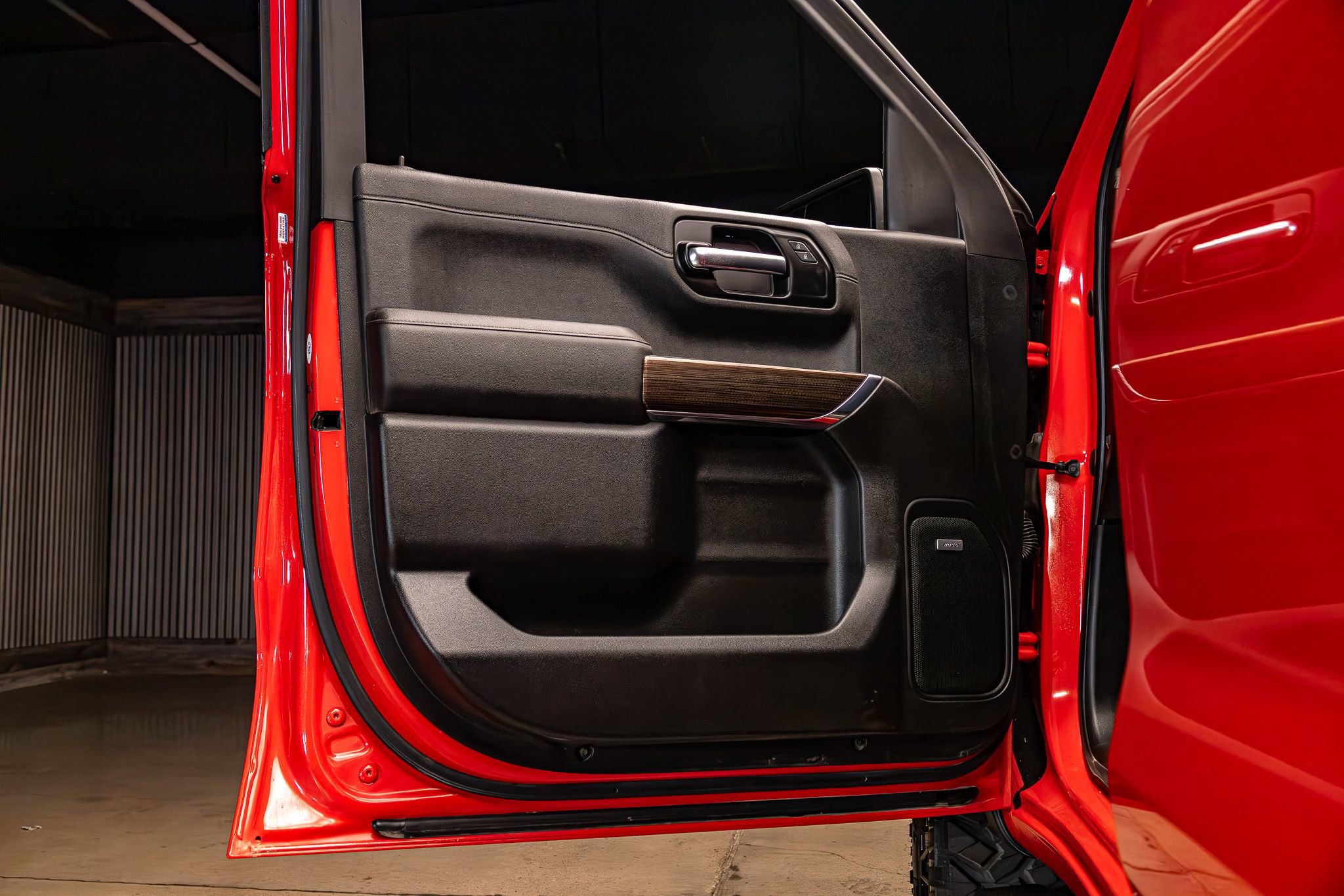 Used 2020 Chevrolet Silverado 1500 LT Trail Boss AWD/4WD image 32