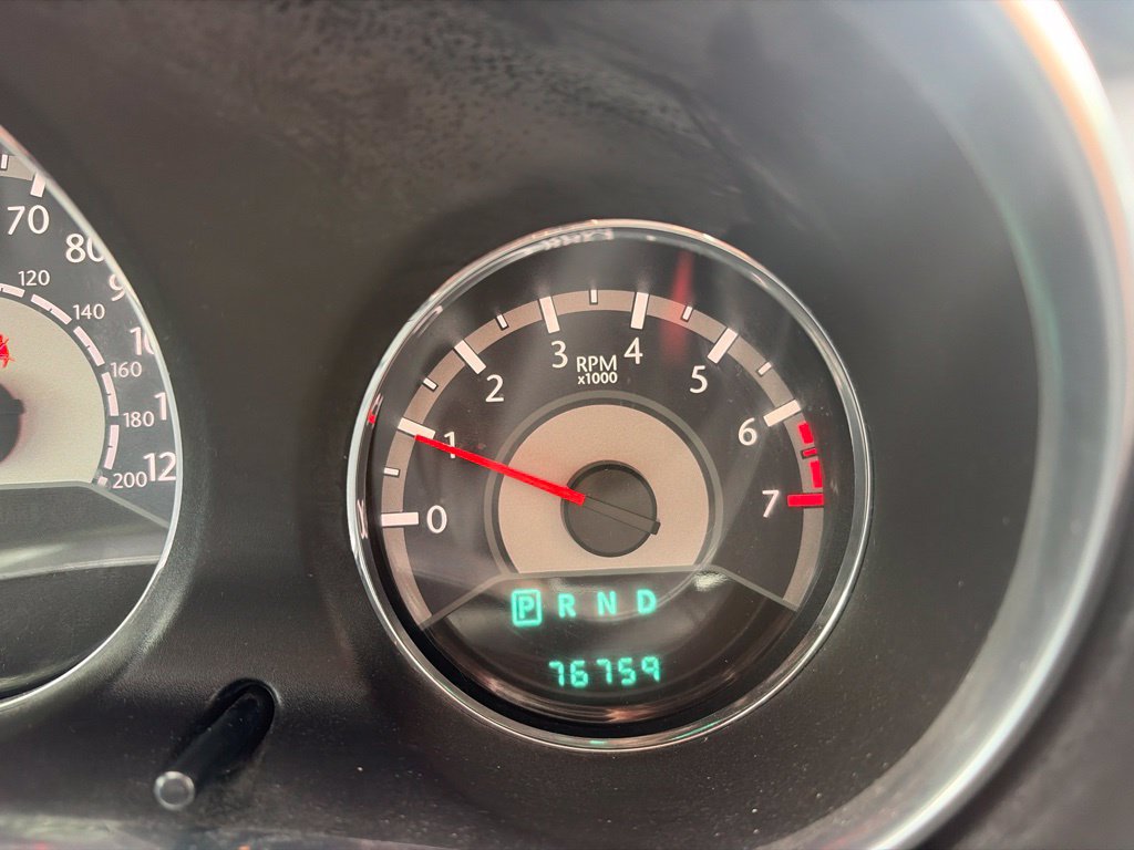 Used 2014 Chrysler 200 Touring FWD image 6