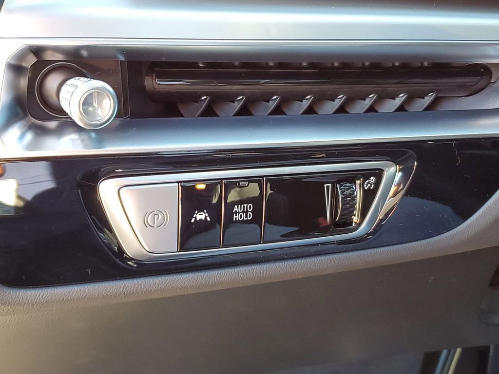 New 2026 Cadillac Lyriq V image 17