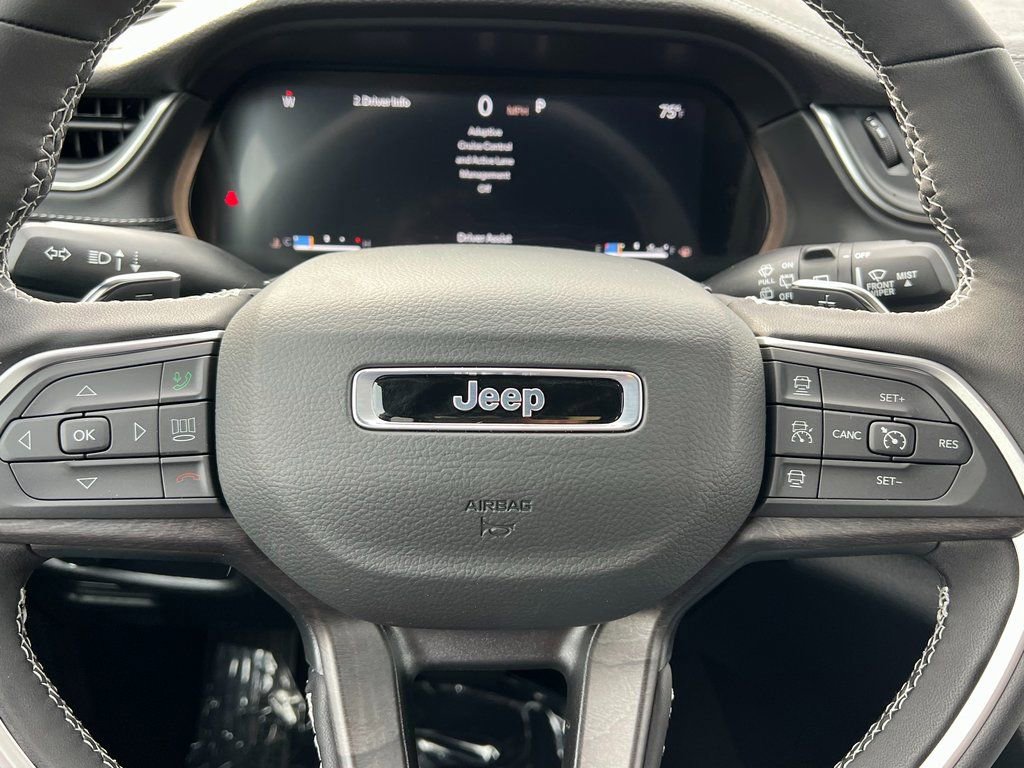 New 2025 Jeep Grand Cherokee L Limited w/ Black Appearance Package image 22
