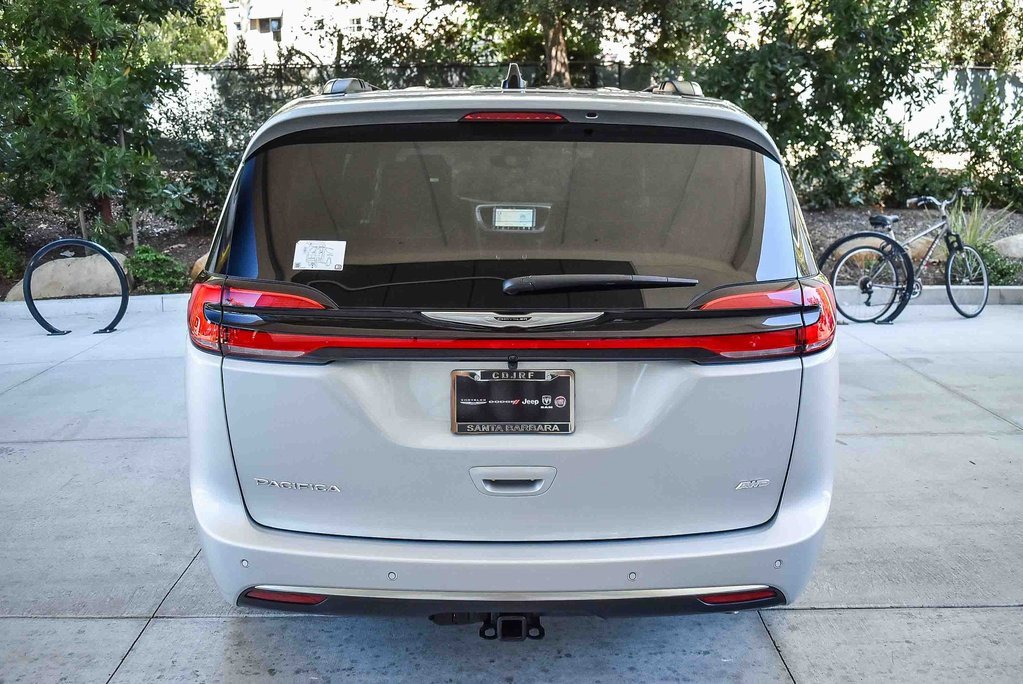 New 2026 Chrysler Pacifica Pinnacle w/ Trailer Tow Group image 5