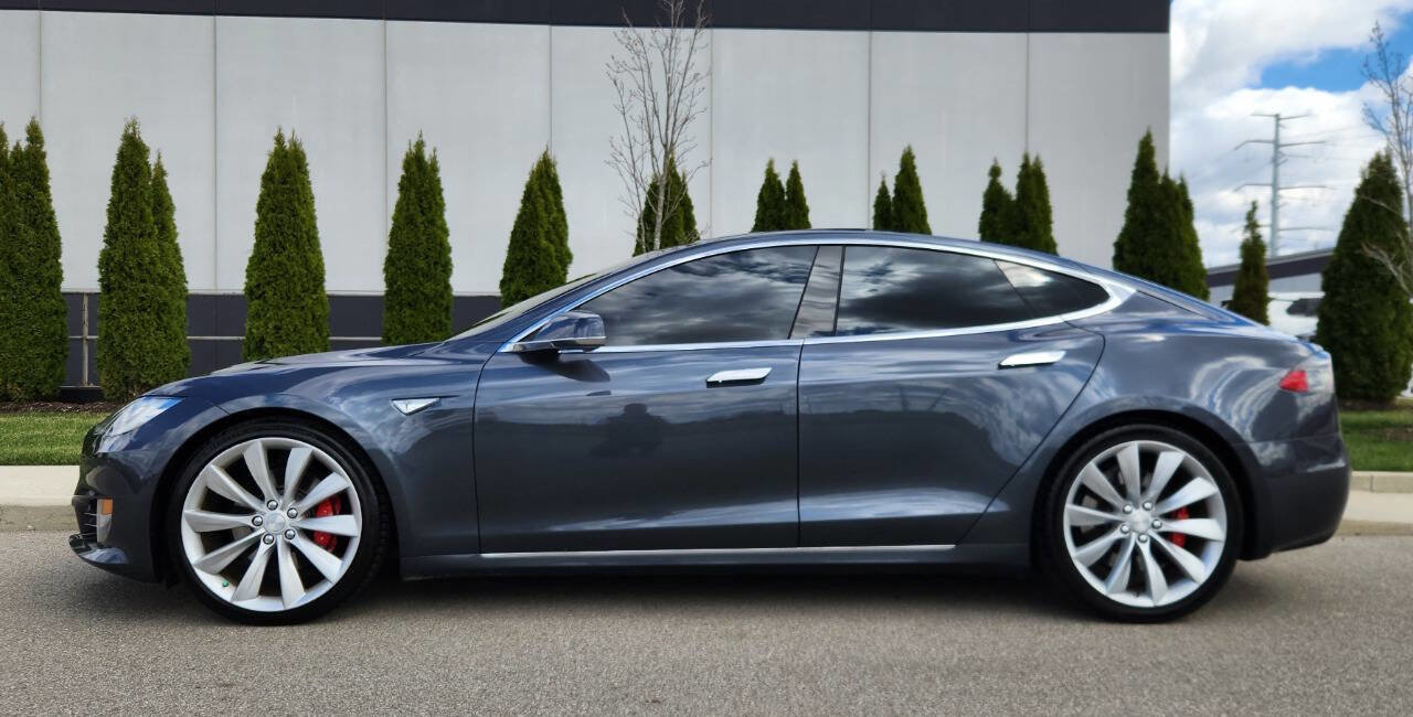 Used 2016 Tesla Model S Performance image 2