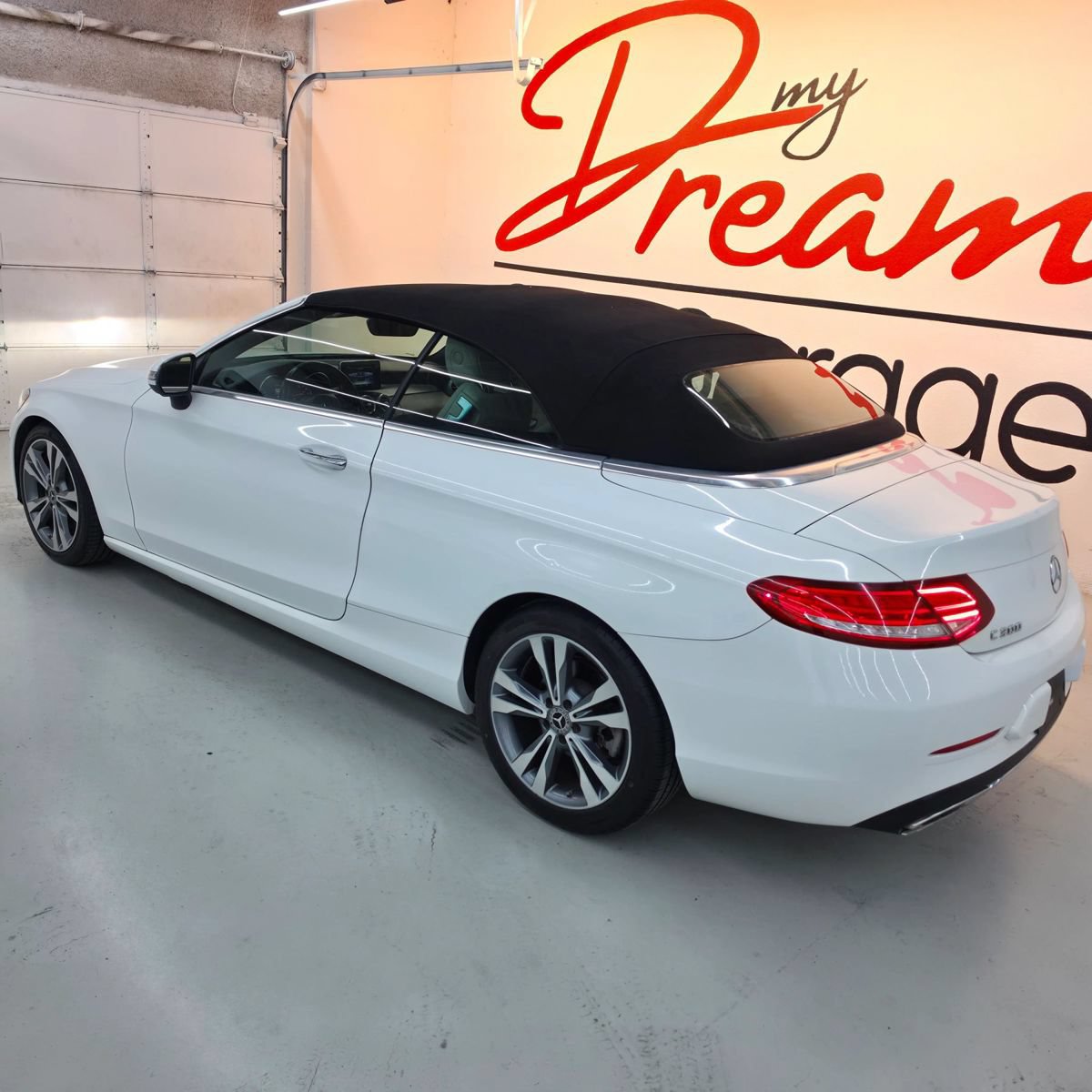 Used 2018 Mercedes-Benz C 300 Cabriolet image 9