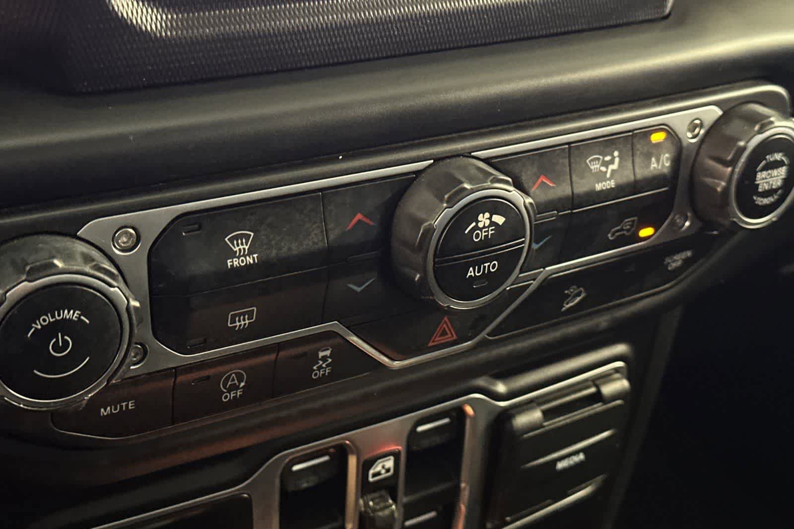 Used 2020 Jeep Wrangler Unlimited Sport AWD/4WD image 24