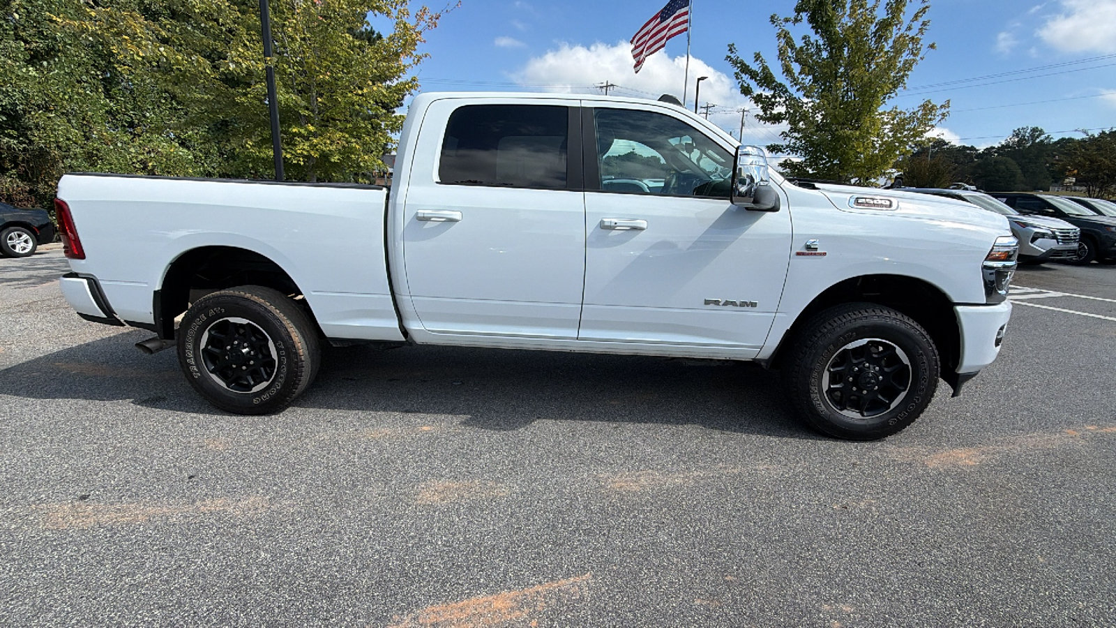 Used 2026 RAM 2500 Laramie AWD/4WD image 7