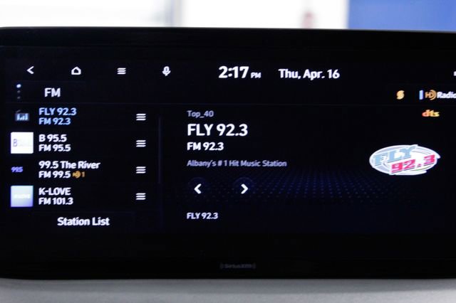 Used 2023 Hyundai Santa Fe SEL AWD/4WD image 35