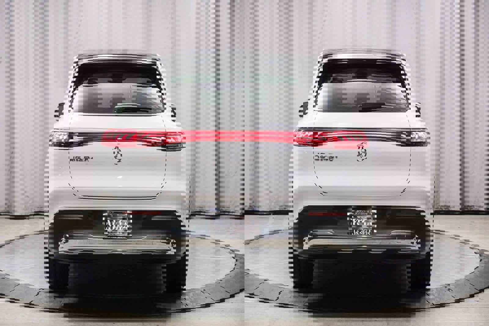 Certified 2023 Mercedes-Benz EQS 450+ SUV image 3