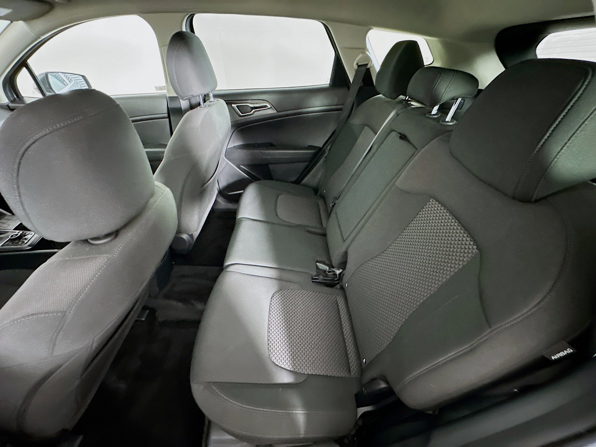 Used 2024 Kia Sportage LX image 26