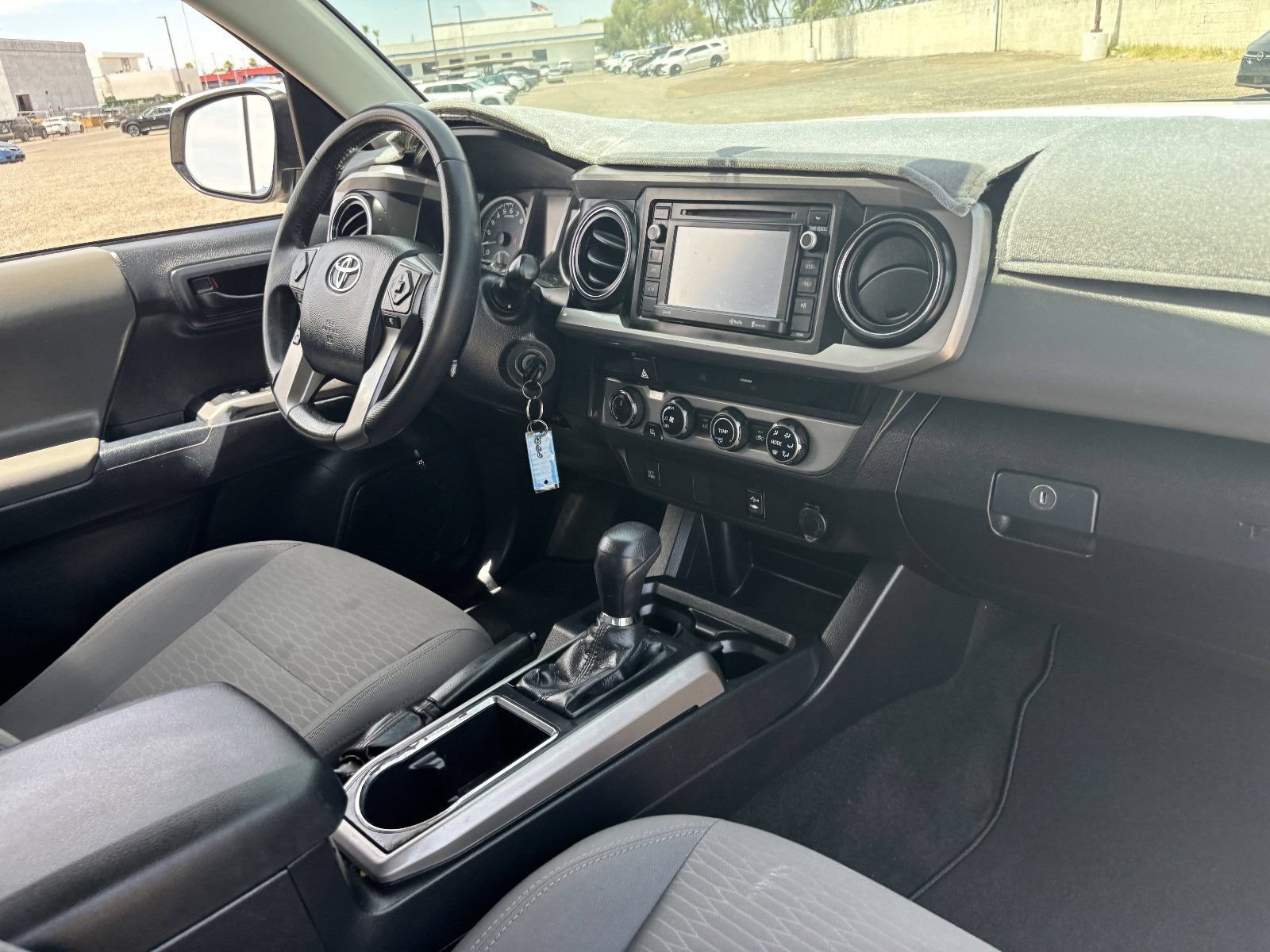 Used 2017 Toyota Tacoma SR5 w/ Tow Package AWD/4WD image 13