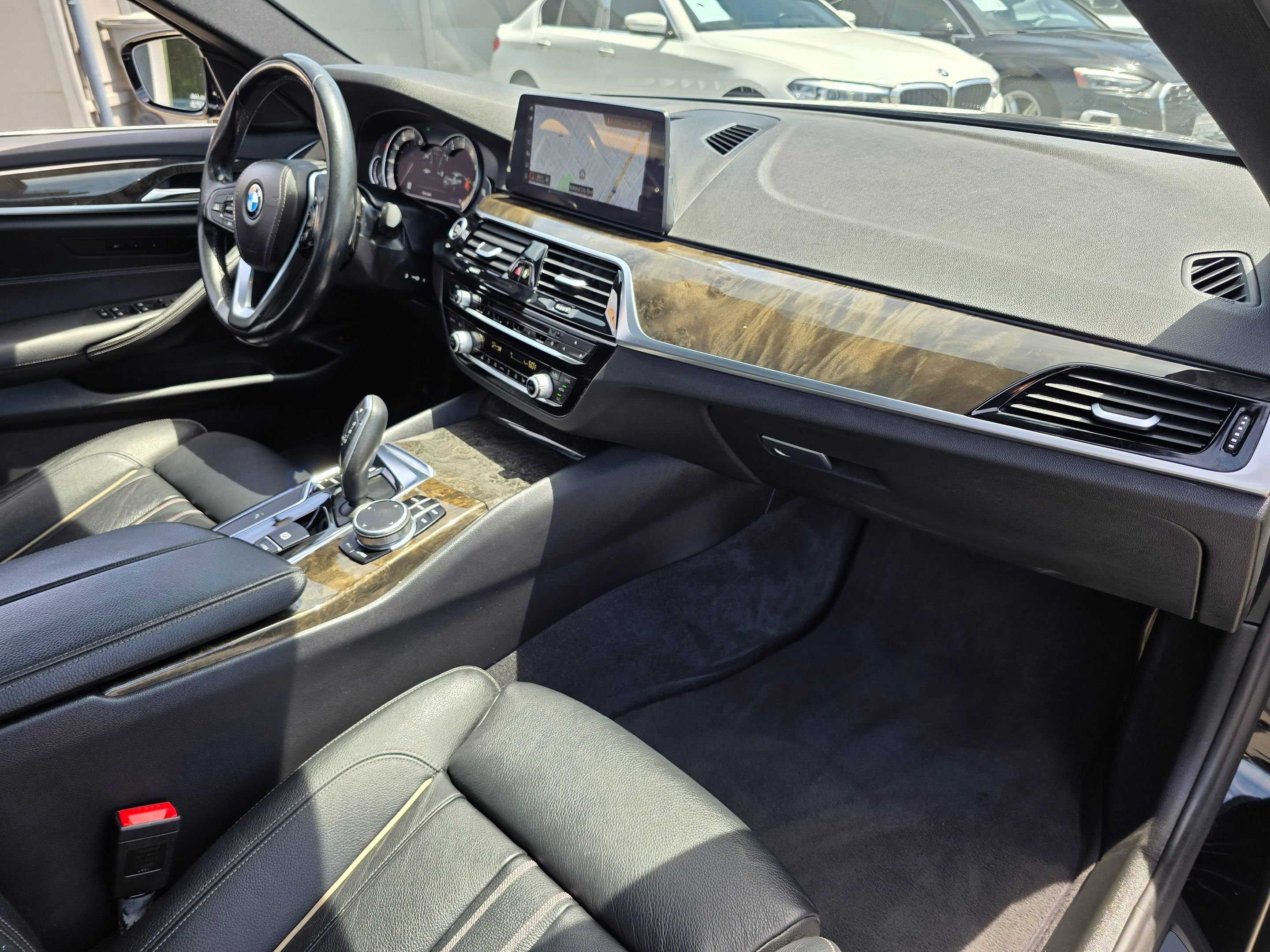 Used 2018 BMW 530i RWD image 9