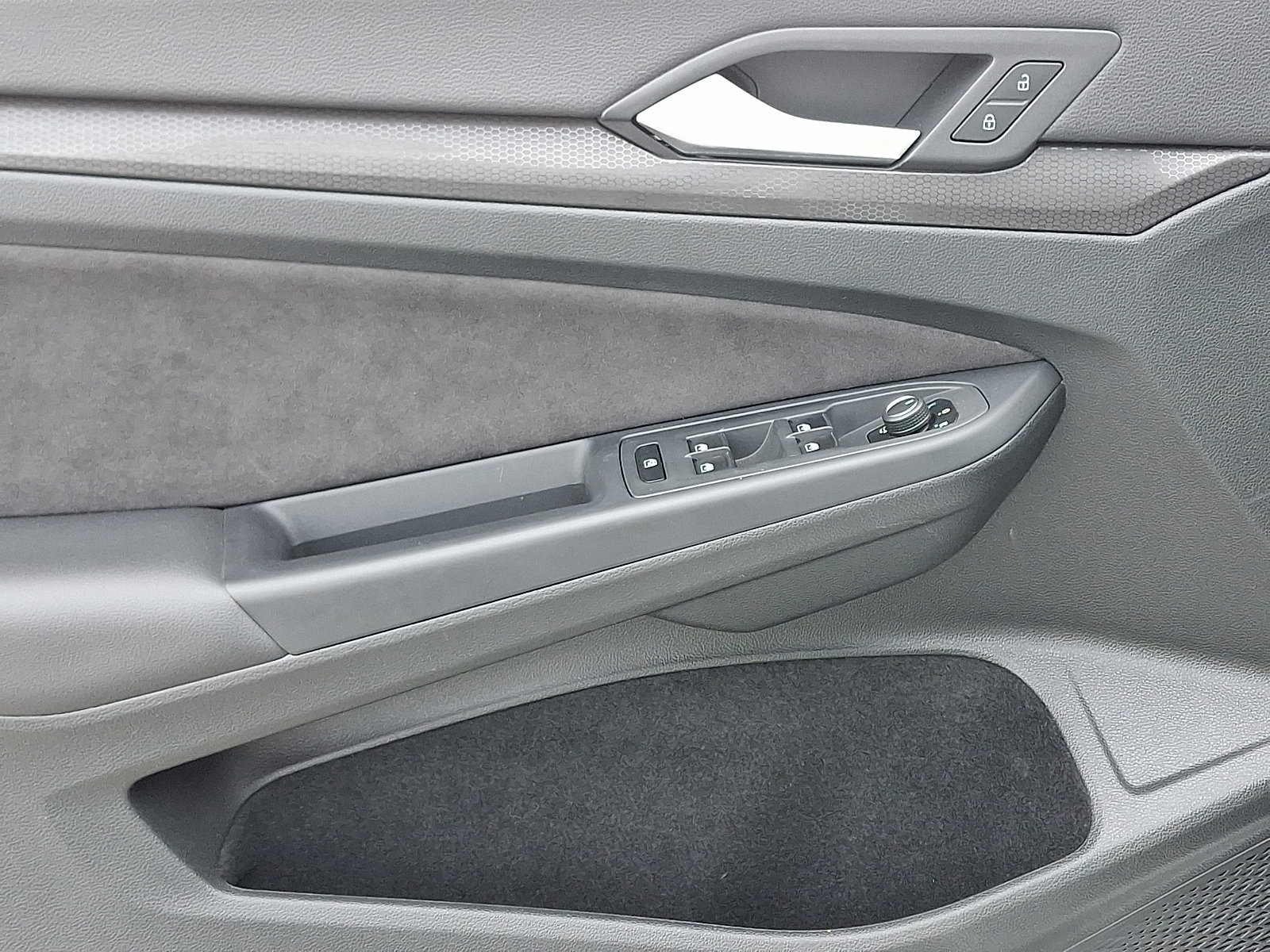 Used 2024 Volkswagen GTI S image 13