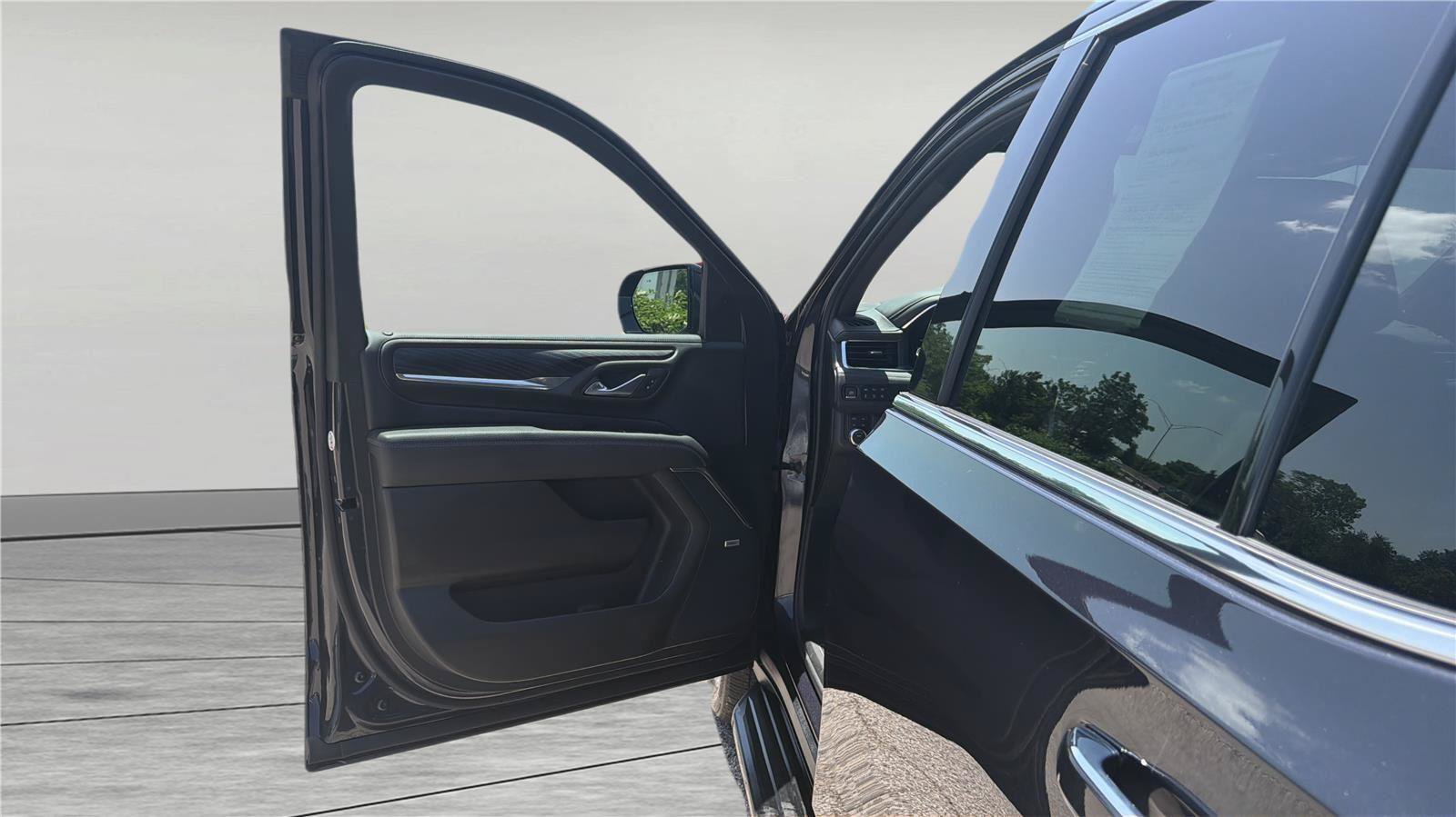 Used 2024 GMC Yukon Denali AWD/4WD image 24