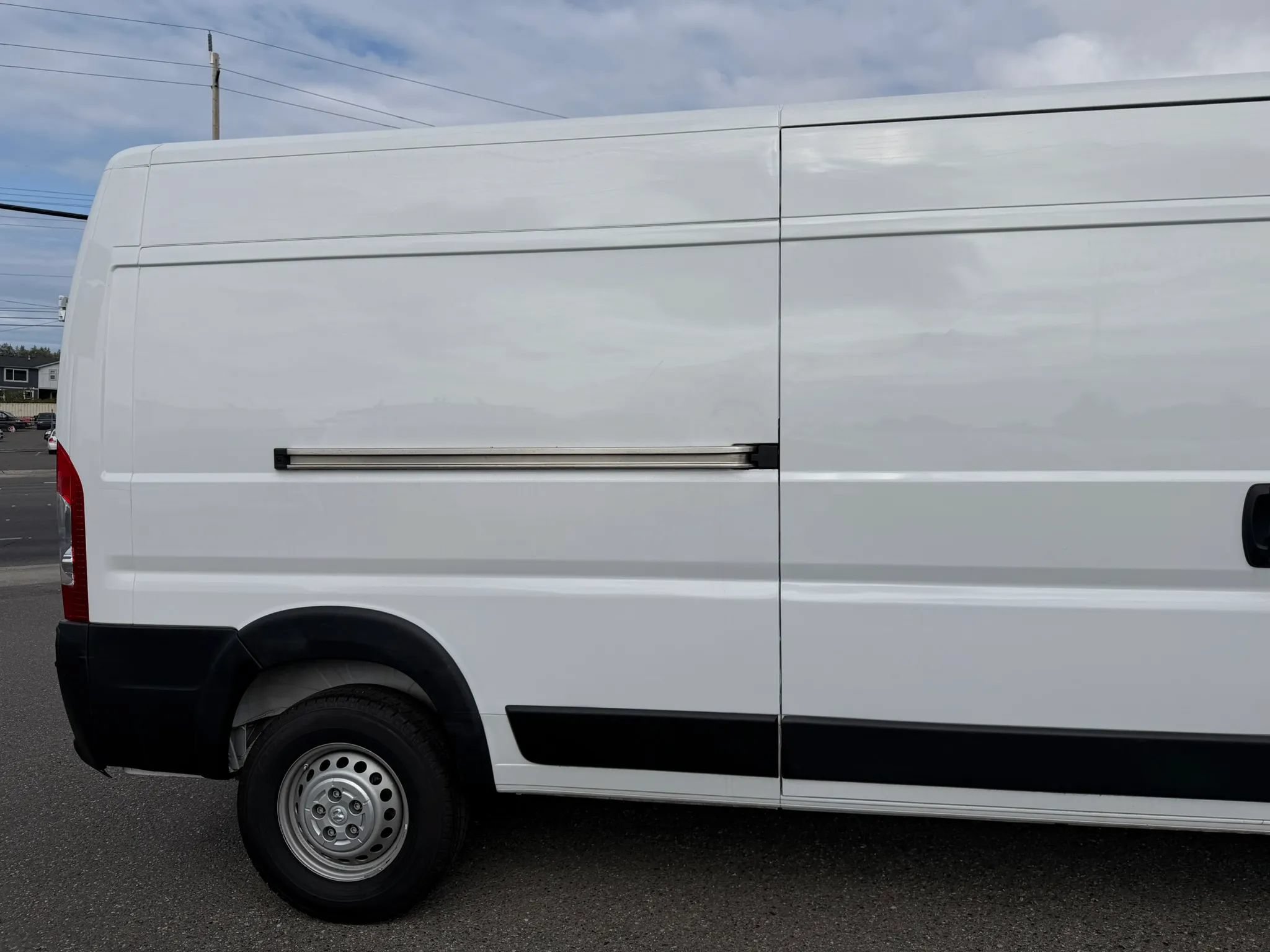 Used 2025 RAM ProMaster 2500 w/ Convenience Group FWD image 5