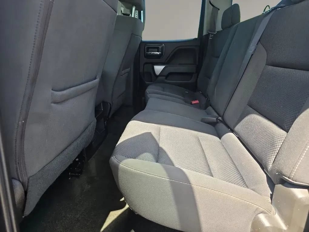 Used 2017 Chevrolet Silverado 1500 LT w/ All Star Edition AWD/4WD image 10