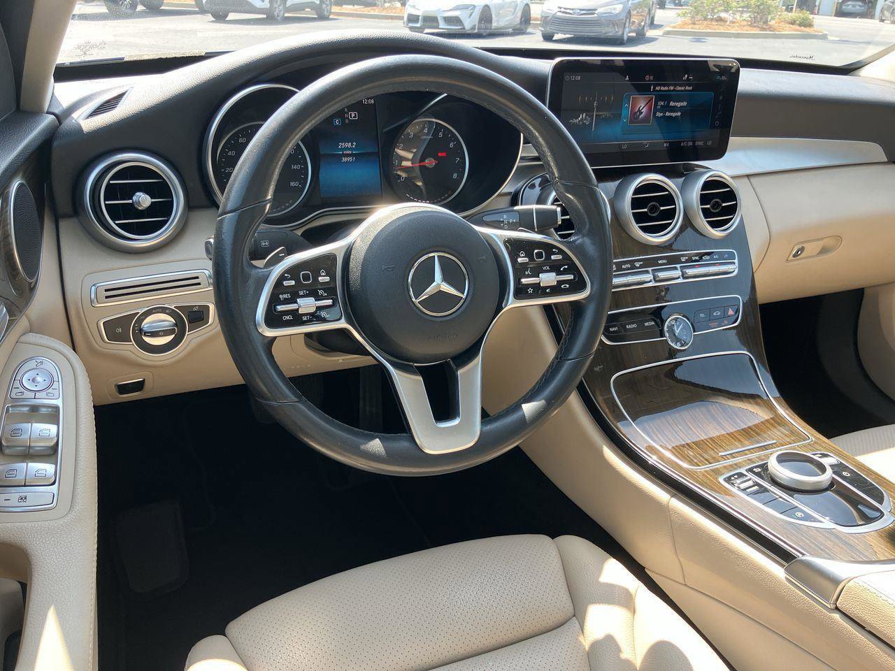 Used 2019 Mercedes-Benz C 300 Sedan image 15
