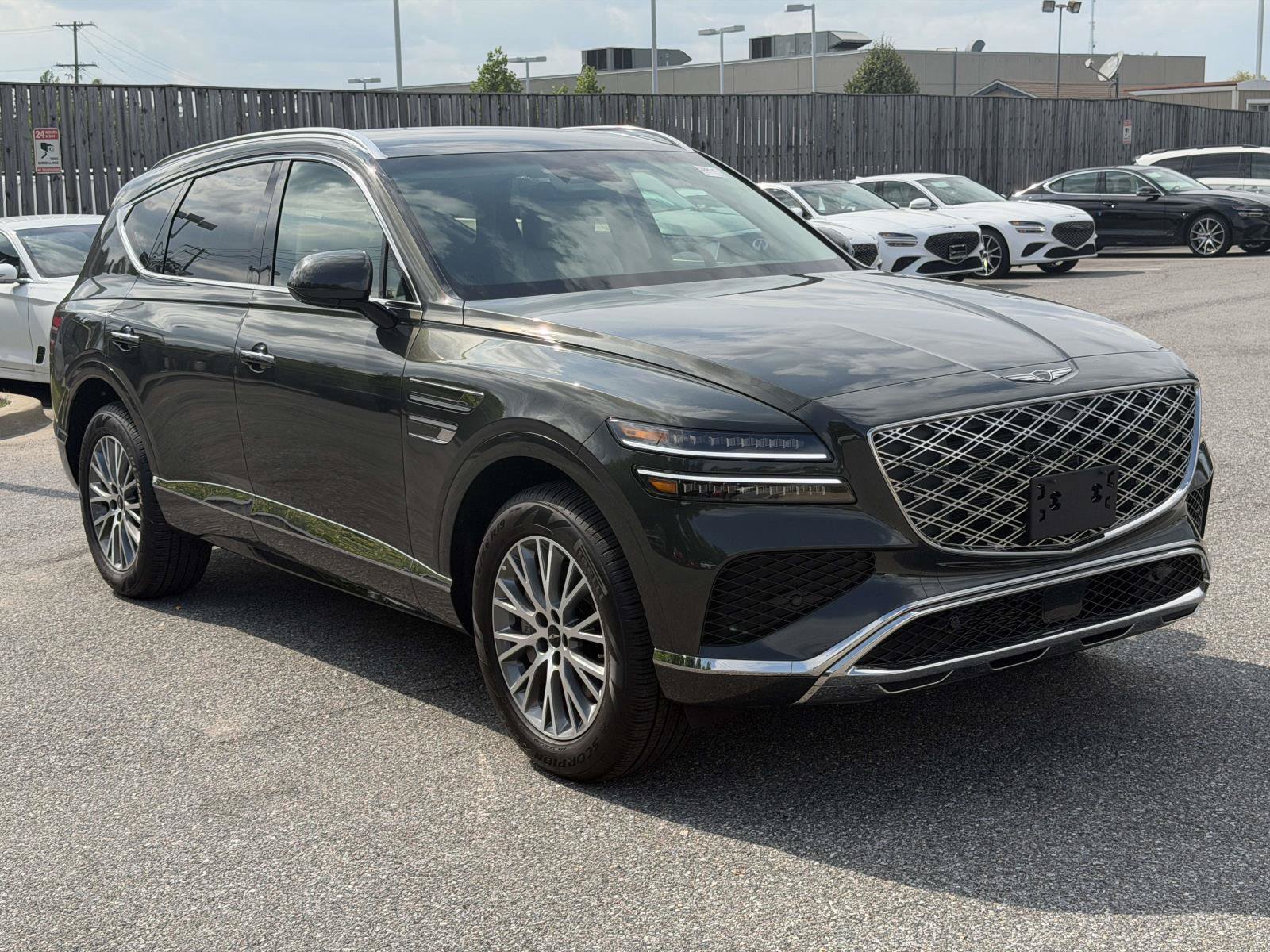 Used 2026 Genesis GV80 2.5T RWD image 3