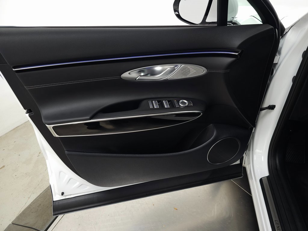 Used 2026 Genesis GV70 2.5T image 17