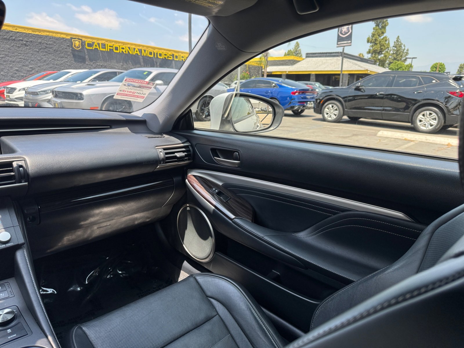 Used 2015 Lexus RC 350 w/ Luxury Package RWD image 23