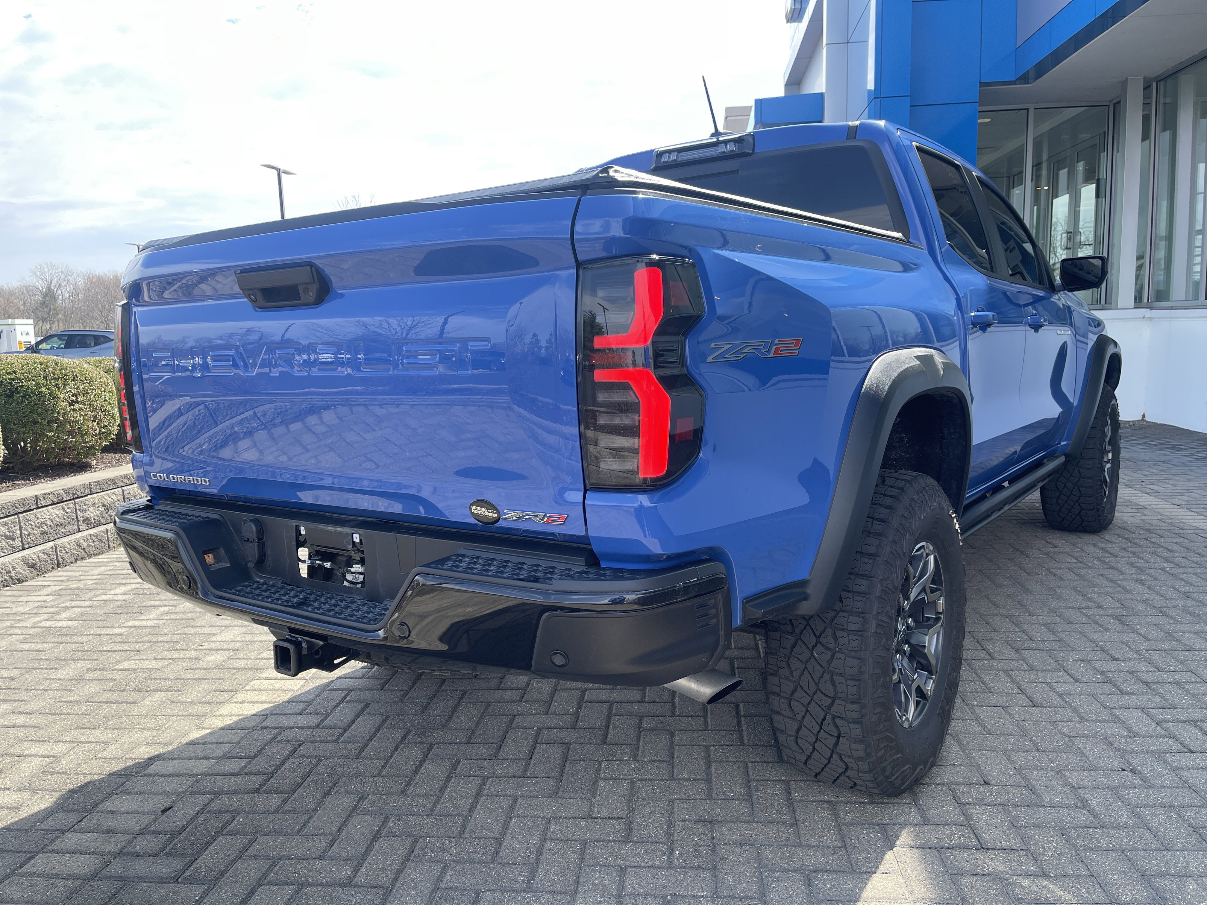 Used 2025 Chevrolet Colorado ZR2 w/ Technology Package image 5