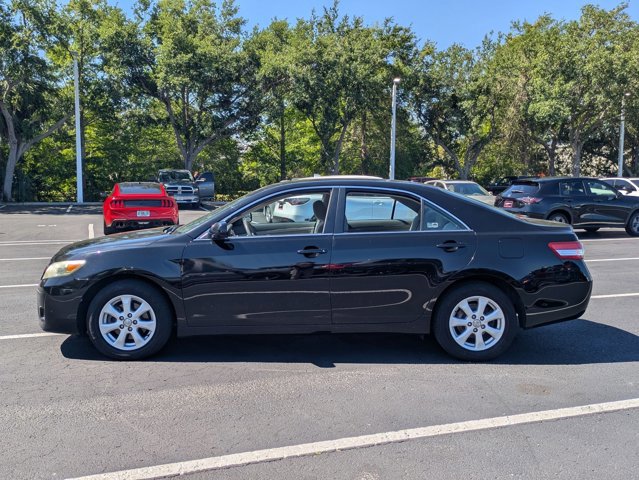 Used 2011 Toyota Camry LE w/ LE Extra-Value Pkg image 7