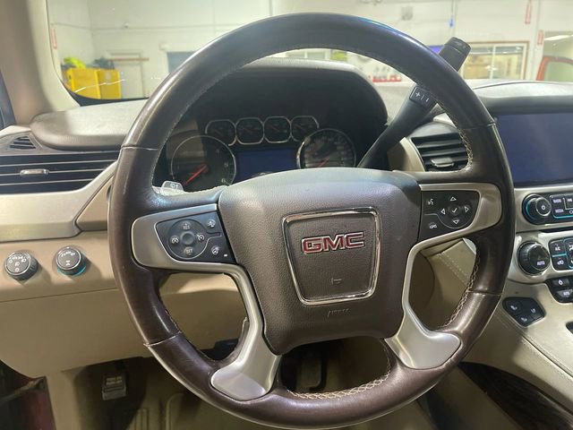 Used 2019 GMC Yukon XL SLT w/ Open Road Package image 10