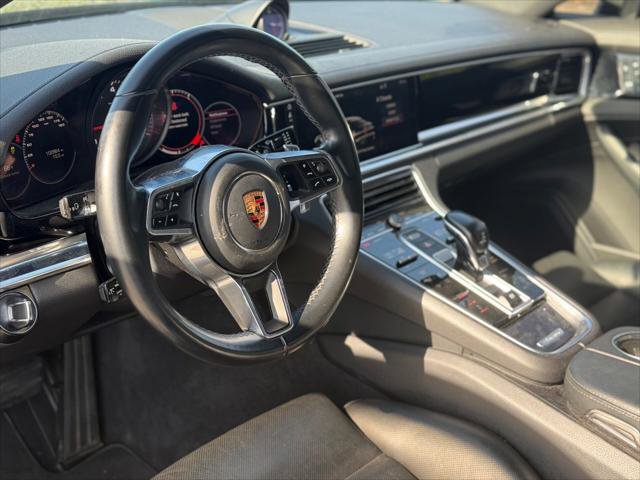 Used 2018 Porsche Panamera 4 w/ Premium Package AWD/4WD image 12