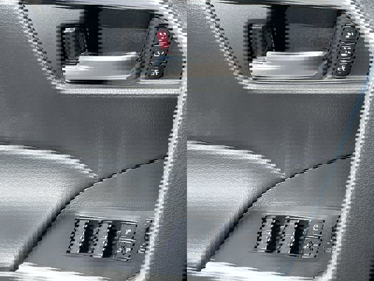 New 2025 Toyota RAV4 XLE Premium image 18