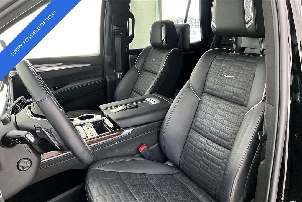 Used 2025 Cadillac Escalade Sport Platinum w/ LPO, ONYX Package image 34