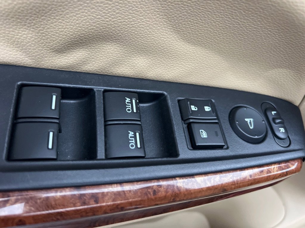 Used 2012 Honda Accord EX-L image 24