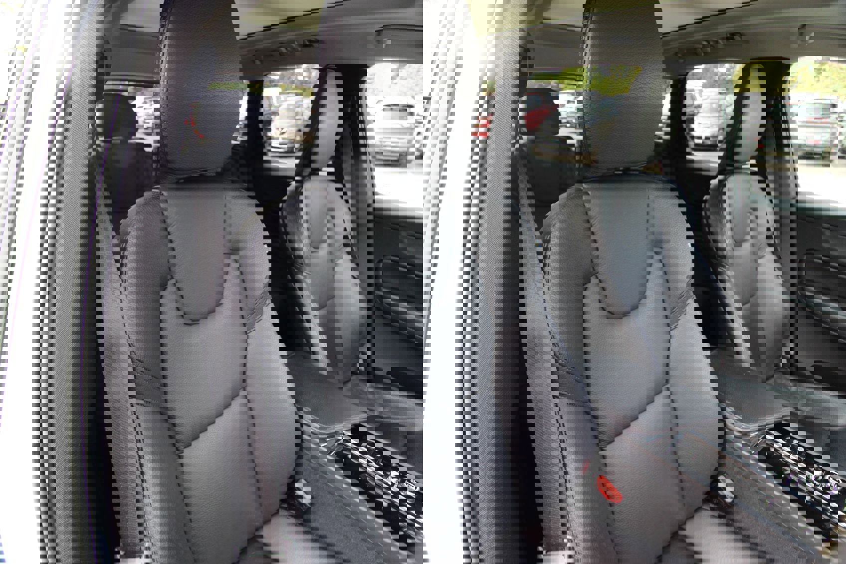 Used 2020 Volvo XC60 T5 Momentum image 19