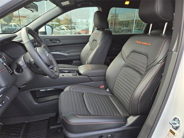 Used 2025 Nissan Pathfinder Rock Creek image 23