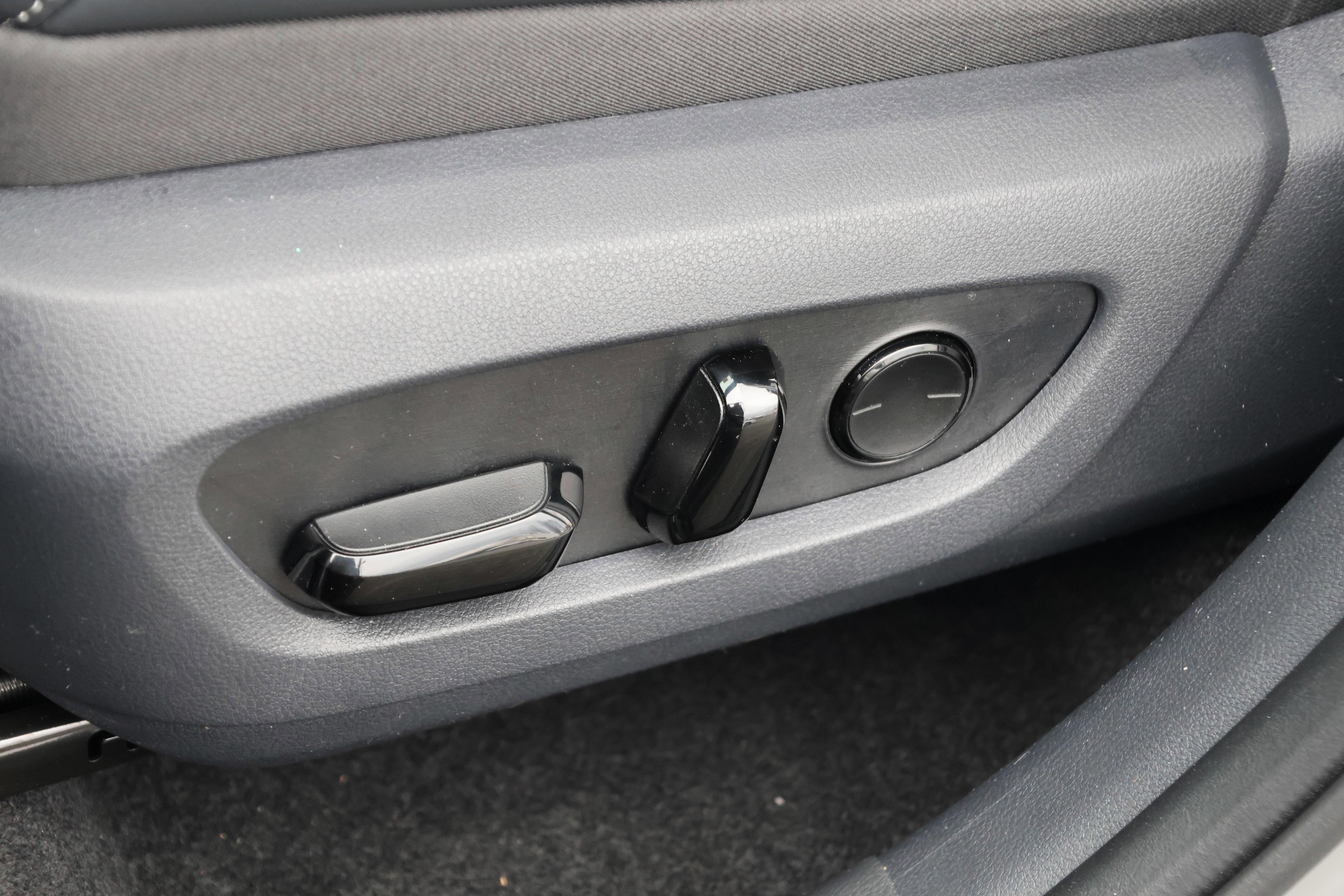 Used 2026 Lexus TX 500h AWD image 33