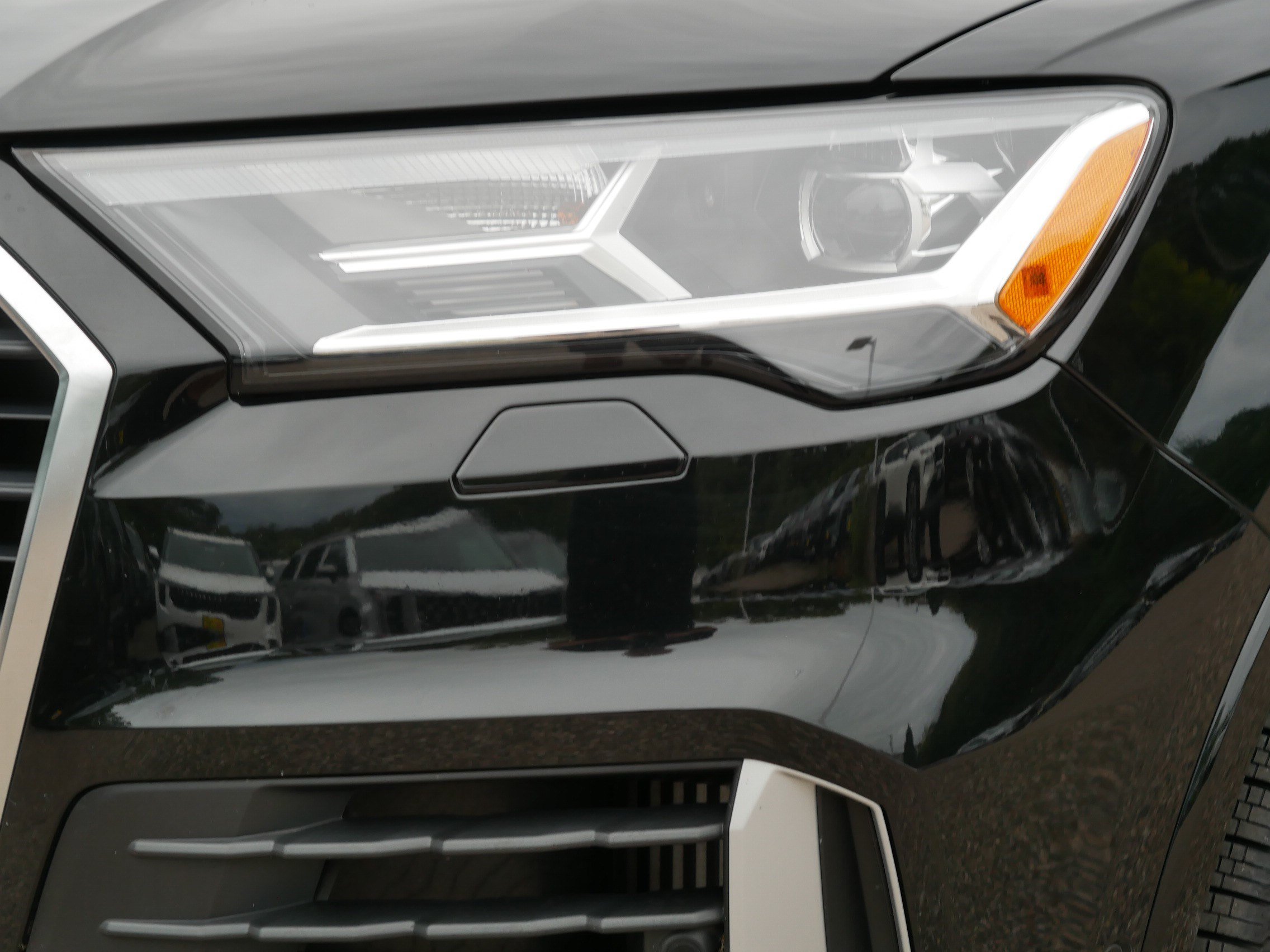 Used 2023 Audi Q7 3.0T Premium Plus AWD/4WD image 16