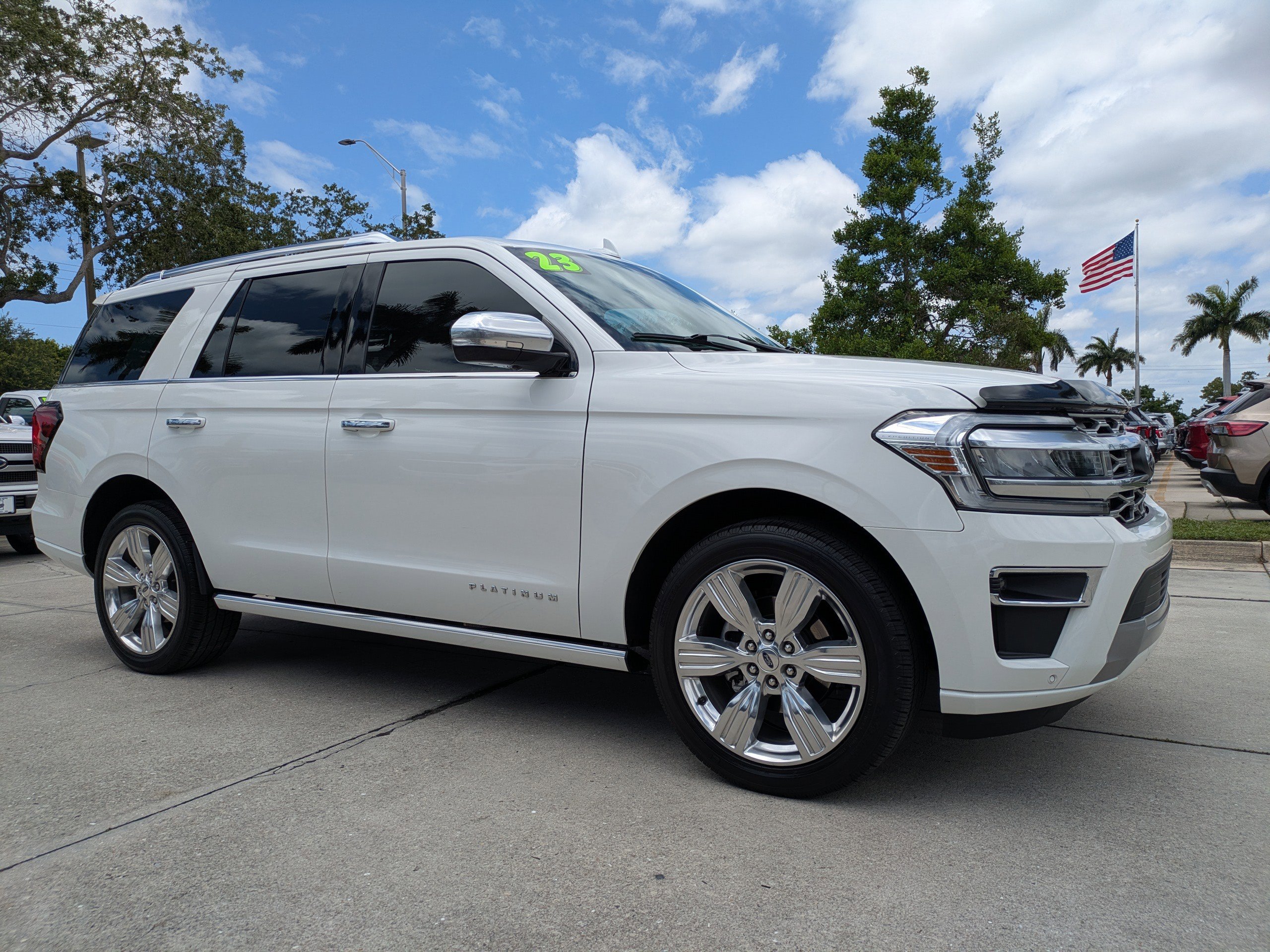 Certified 2023 Ford Expedition Platinum RWD image 2