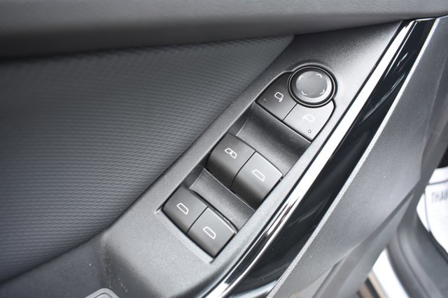 New 2026 Chevrolet Equinox LT image 12