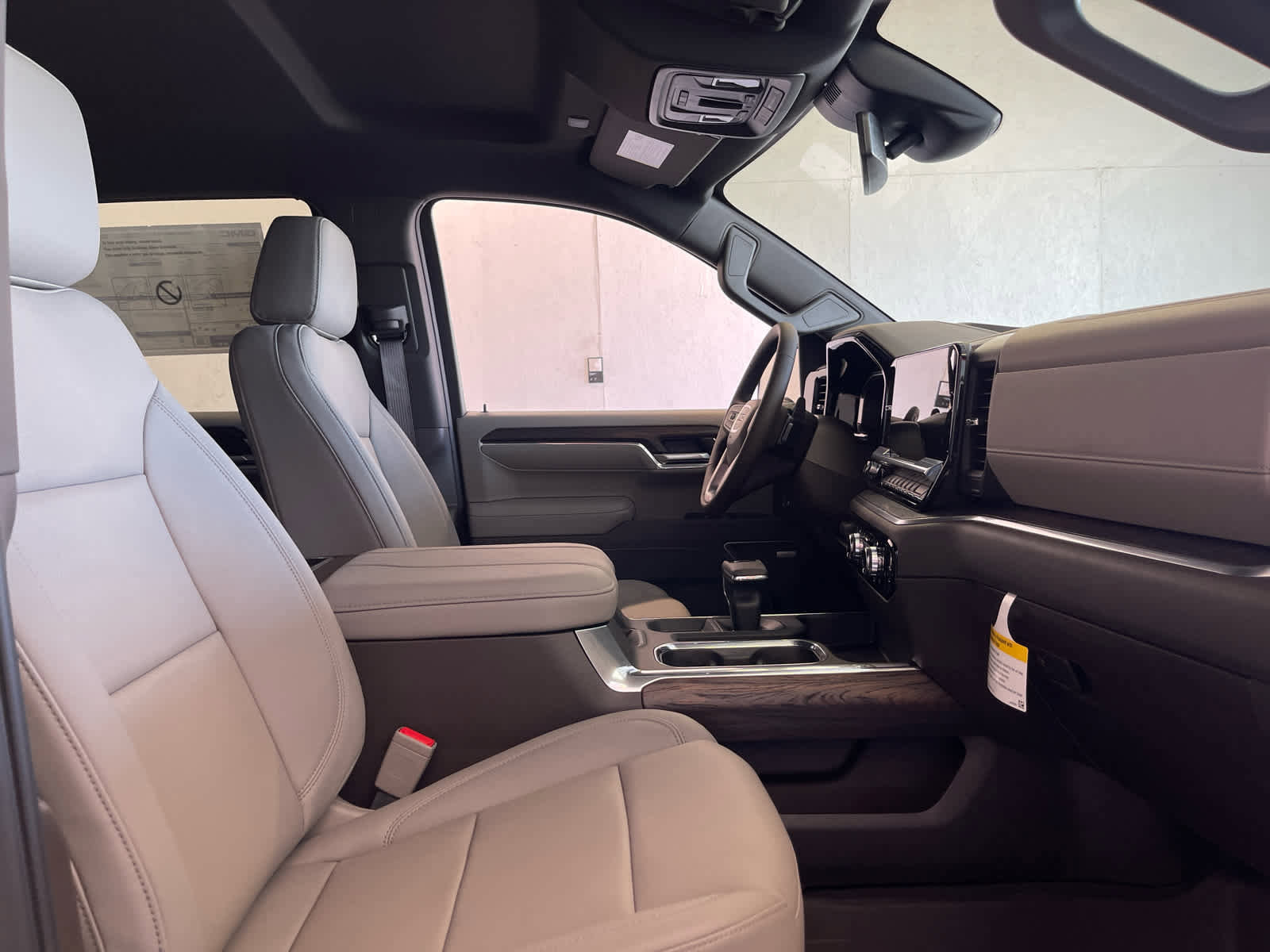 New 2026 GMC Sierra 1500 SLT w/ SLT Premium Plus Package image 27