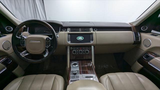 Used 2017 Land Rover Range Rover HSE AWD/4WD image 24
