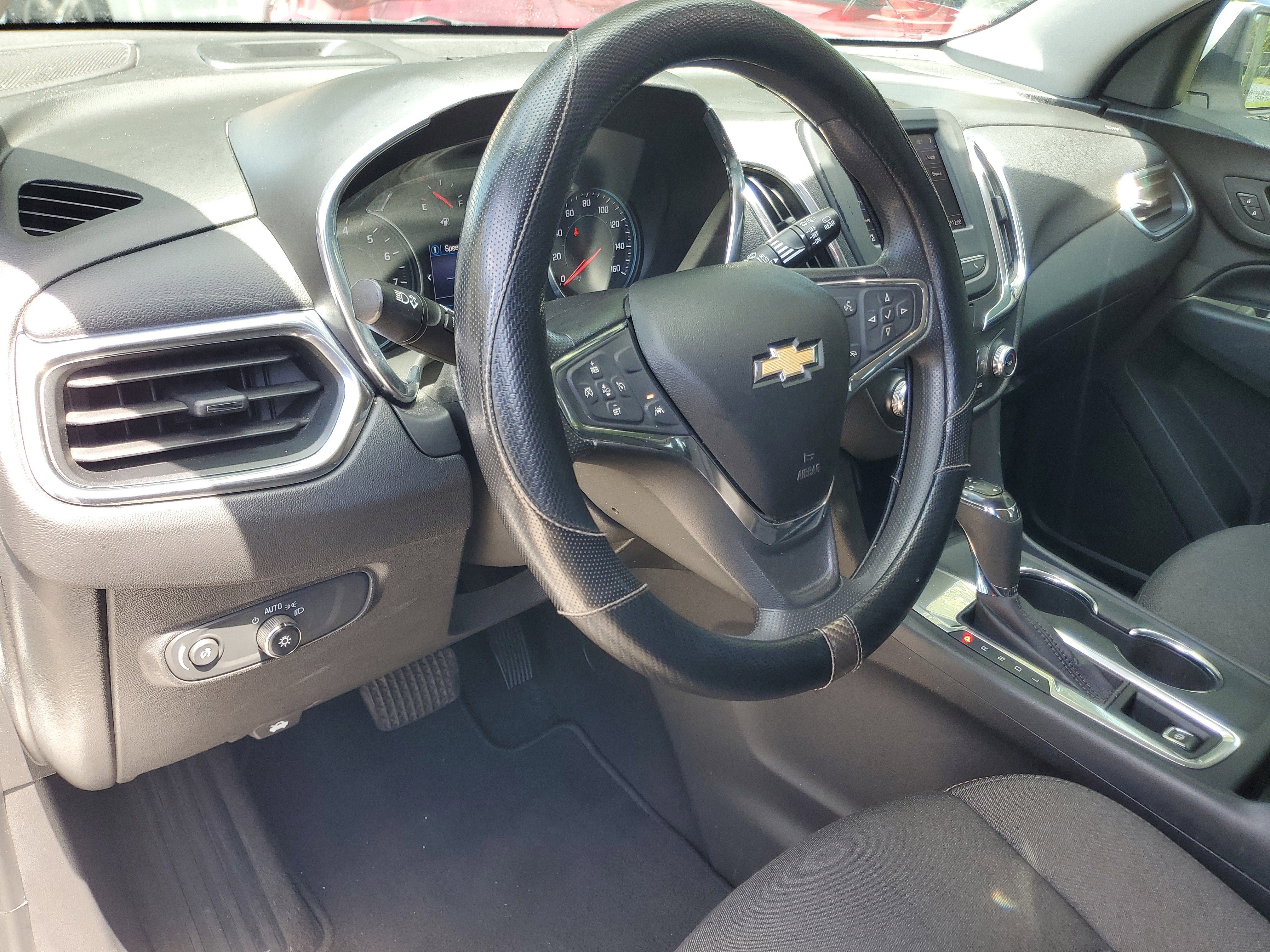 Used 2020 Chevrolet Equinox LT image 19