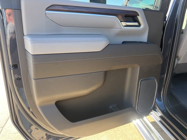 Used 2024 GMC Sierra 2500 SLT w/ SLT Premium Package image 40