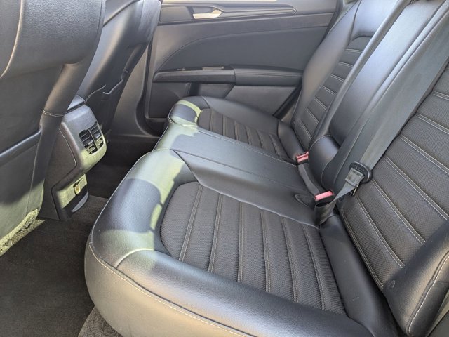 Used 2018 Ford Fusion SE w/ Equipment Group 601A image 16