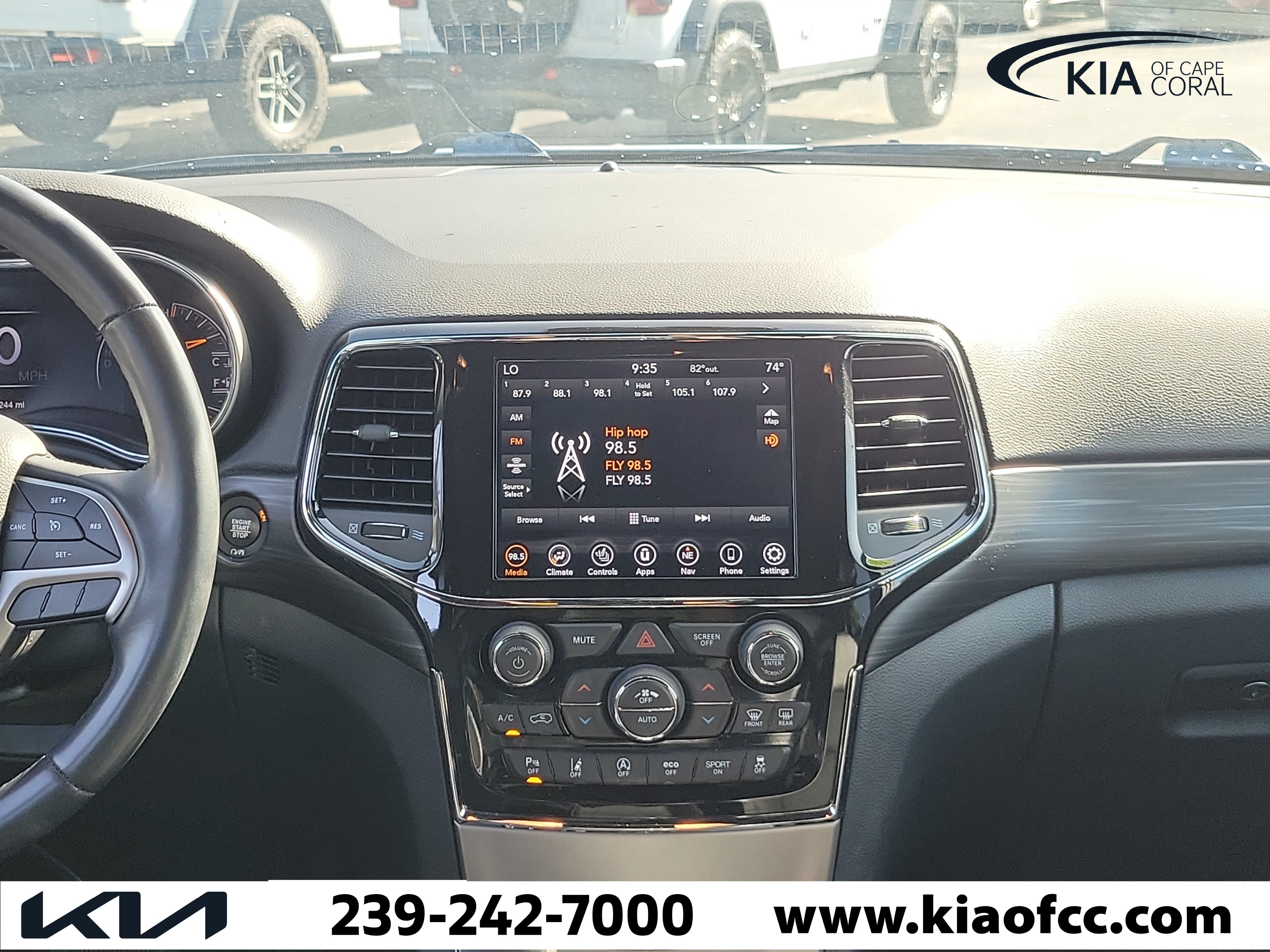 Used 2021 Jeep Grand Cherokee Laredo X RWD image 19