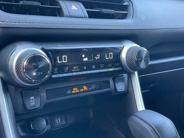 Certified 2025 Toyota RAV4 XLE AWD/4WD image 32