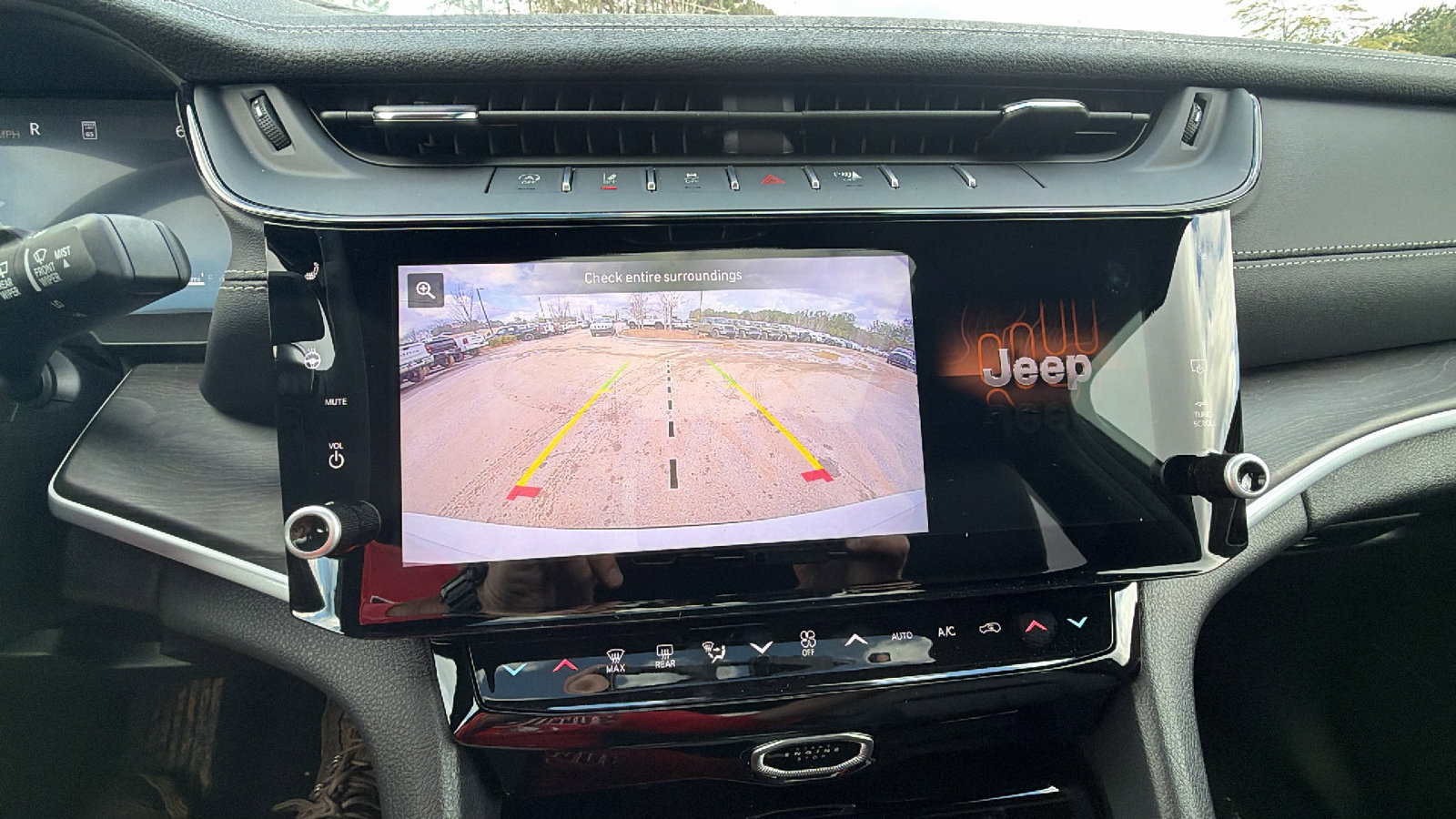 New 2026 Jeep Grand Cherokee L Limited image 30