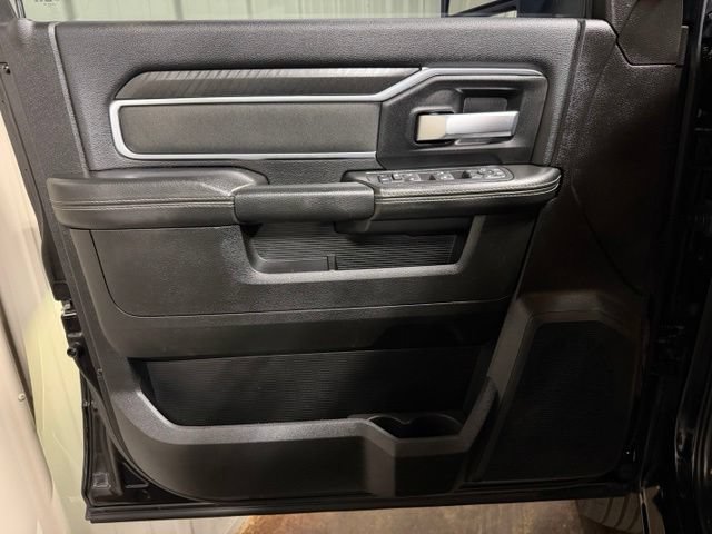 Used 2025 RAM 3500 Big Horn AWD/4WD image 13