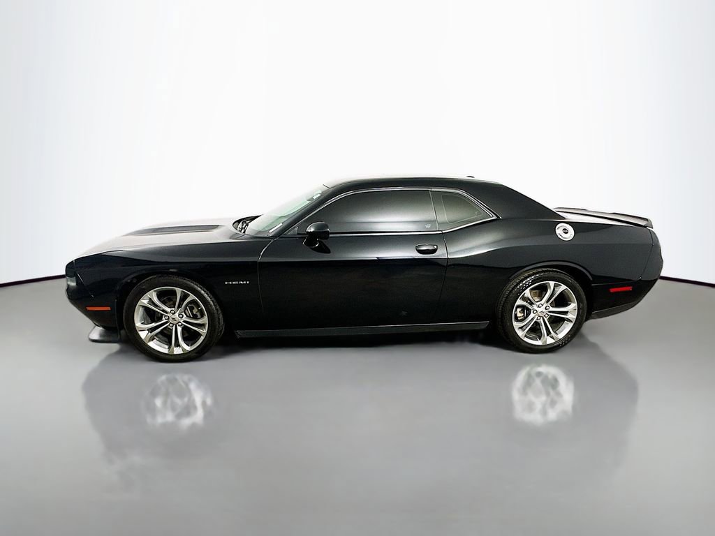 Used 2022 Dodge Challenger R/T RWD image 5