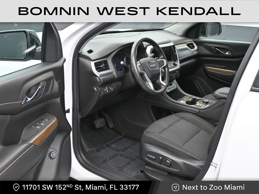 Used 2022 GMC Acadia SLE w/ Driver Convenience Package image 11