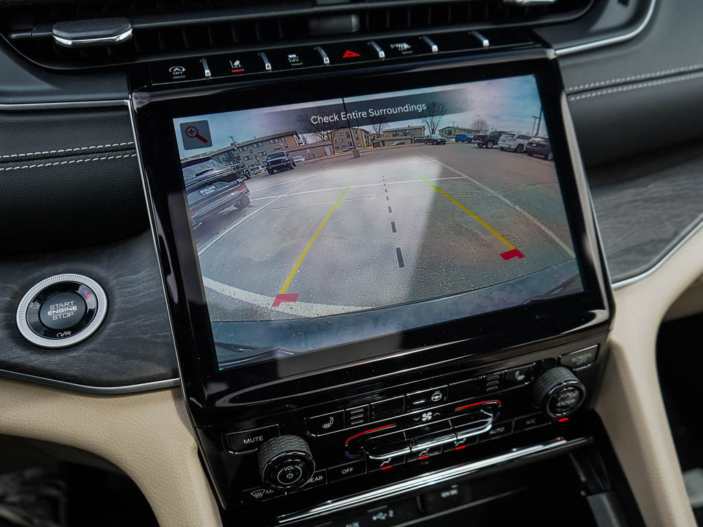 New 2025 Jeep Grand Cherokee L Limited w/ Trailer Tow Package image 25